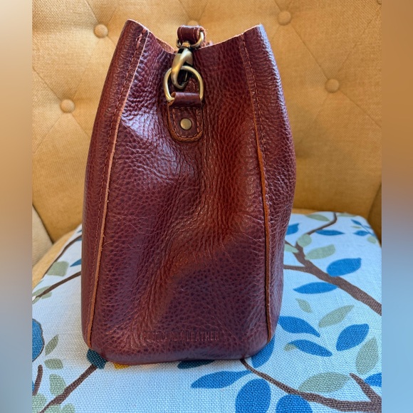EUC Portland Leather Nutmeg Butterfly Bucket Bag - Picture 5 of 7